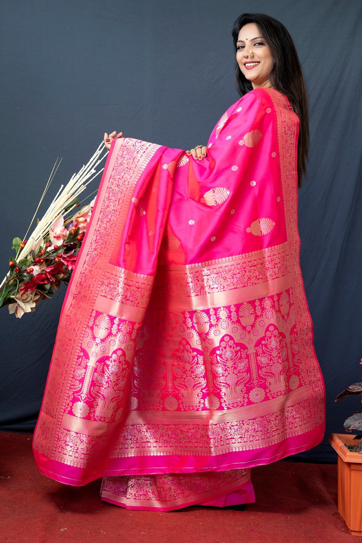 Redolent Dark Pink Kanjivaram Silk With Demure Blouse Piece