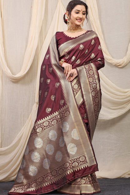 Smashing Brown Kanjivaram Silk With Effervescent Blouse Piece