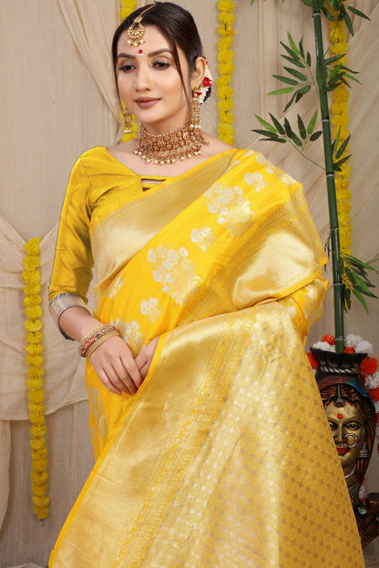 Divine Yellow Kanjivaram Silk With Seraglio Blouse Piece