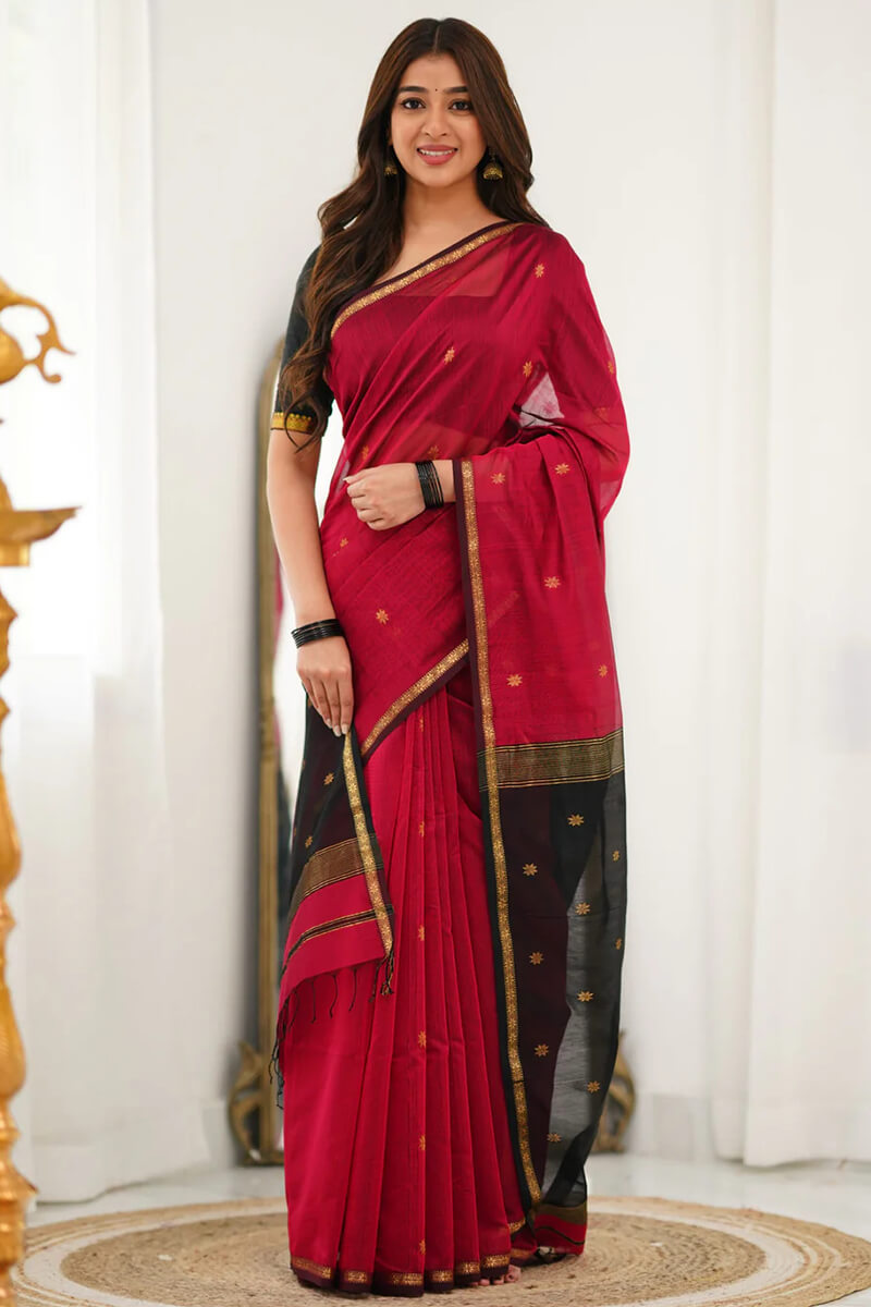 Seraphic Red Cotton Silk Saree With Mellifluous Blouse Piece