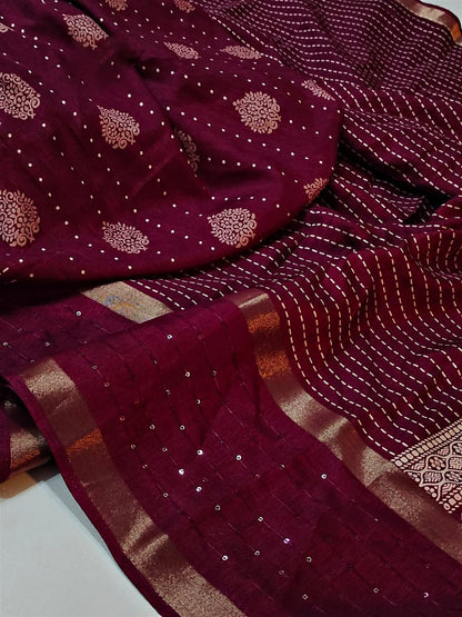 Lassitude Dark Pink Digital Printed Dola Silk Saree With Gratifying Blouse Piece