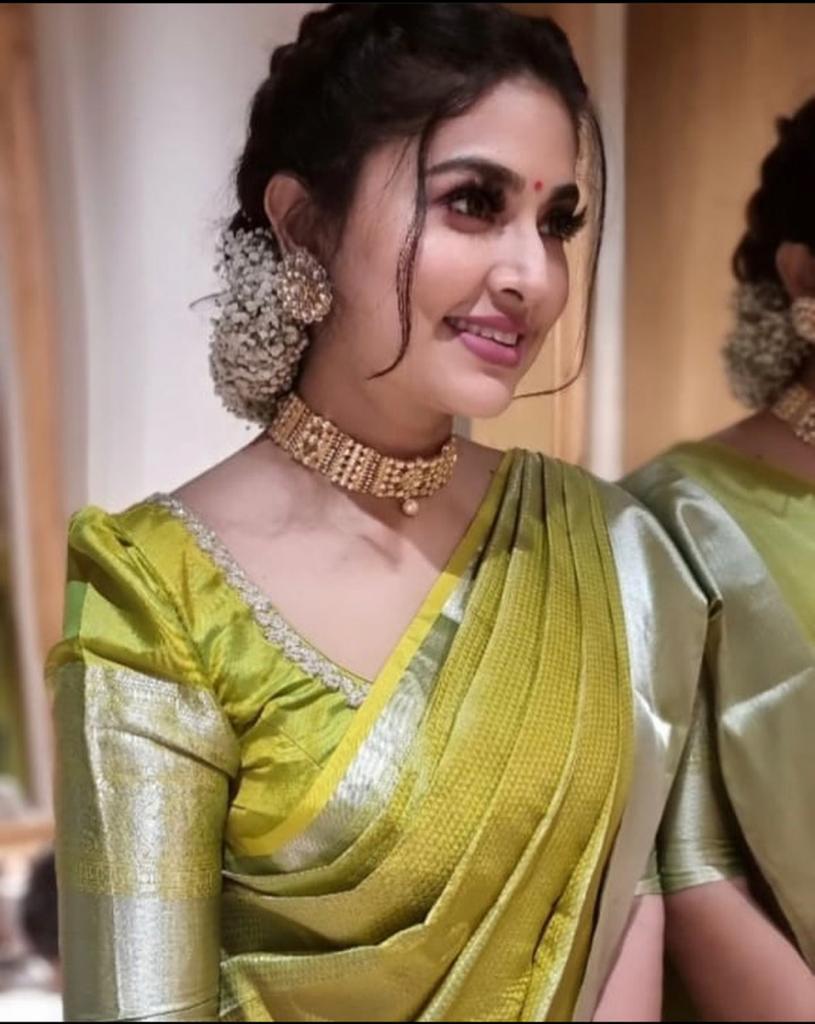 Adorable Light Green Soft Silk Saree With Unique Blouse Piece