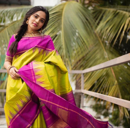 Pretty Mehandi Soft Silk Saree With Wonderful Blouse Piece