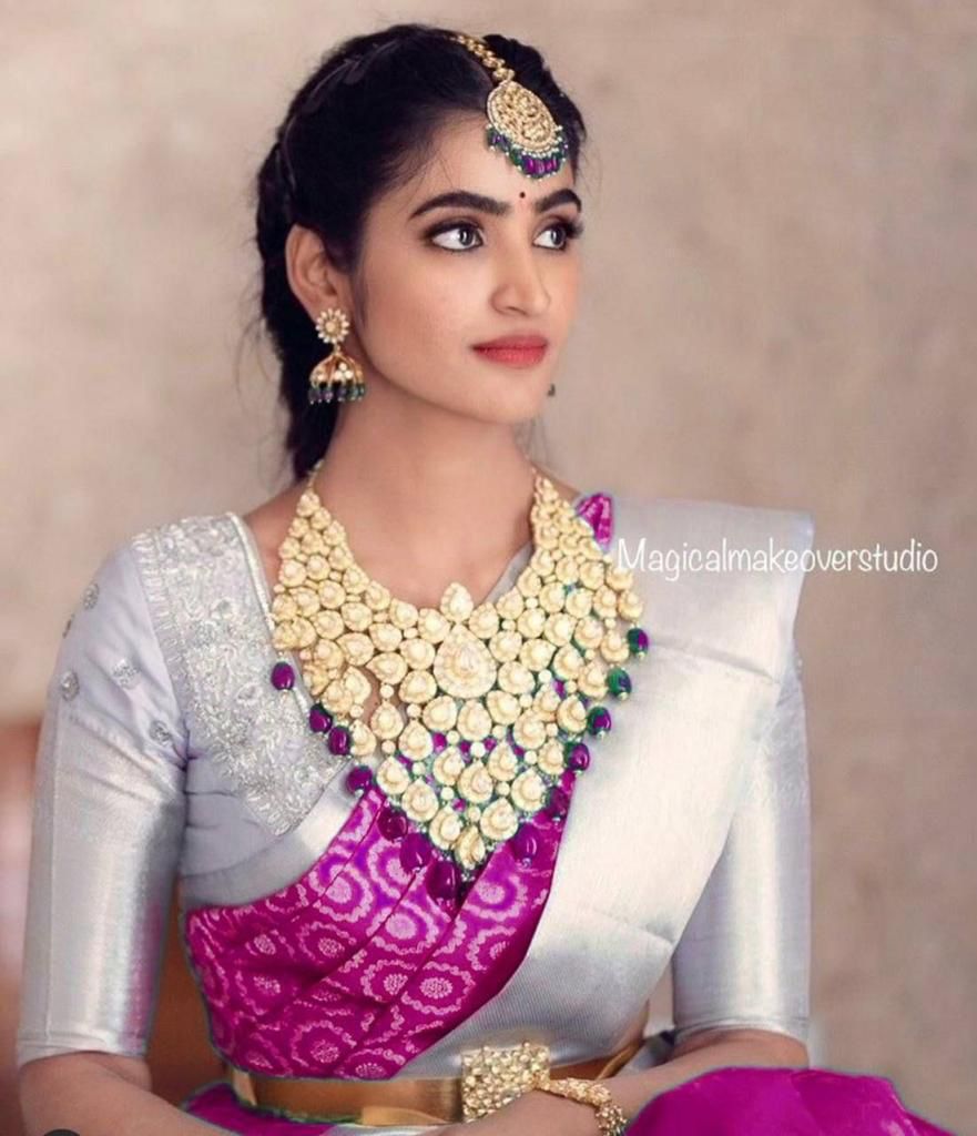 Golden Zari Woven Lichi Silk Saree for Grand Occasions Pink