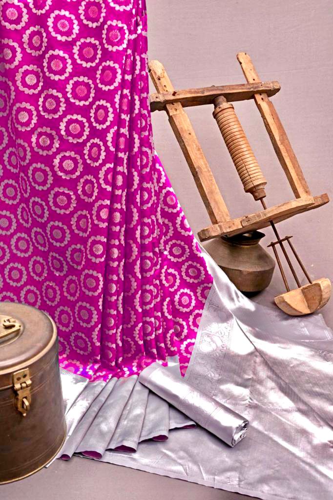 Golden Zari Woven Lichi Silk Saree for Grand Occasions Pink