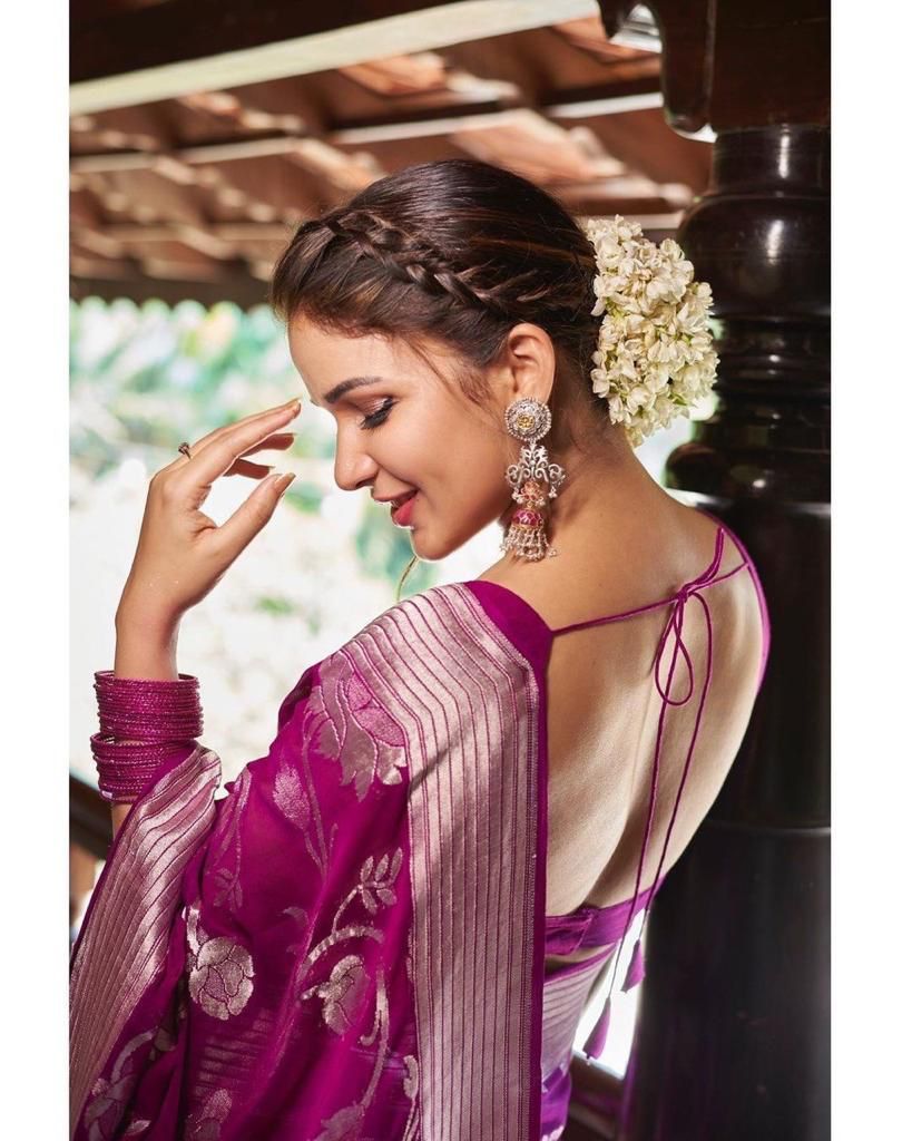 Embrace Purple Soft Lichi Silk Saree With Classic Blouse Piece