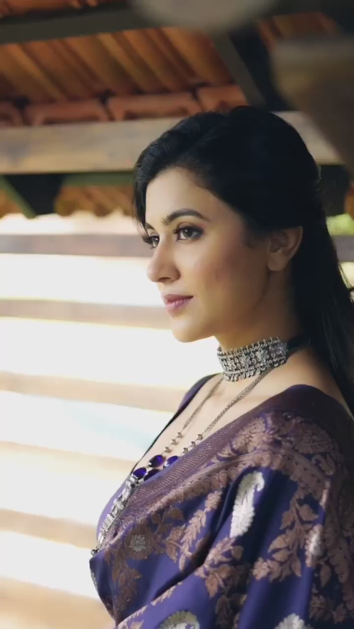 Gorgeous Dark Blue Lichi Silk Saree with Blouse Peace