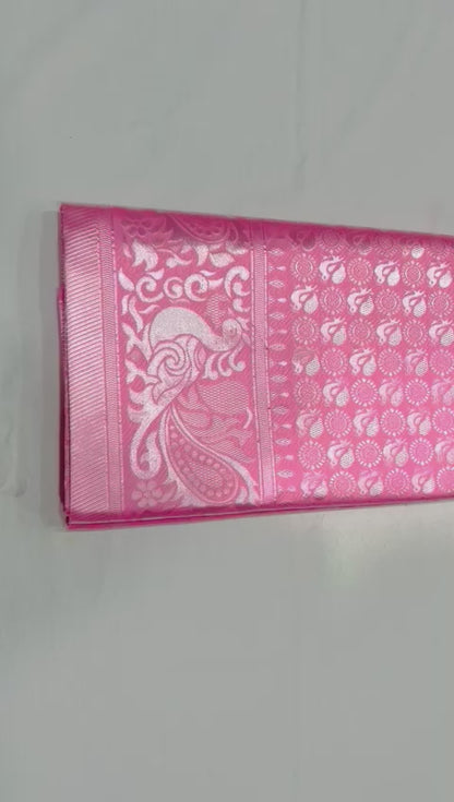 Timeless Lichi Silk Saree with Intricate Zari Weaving