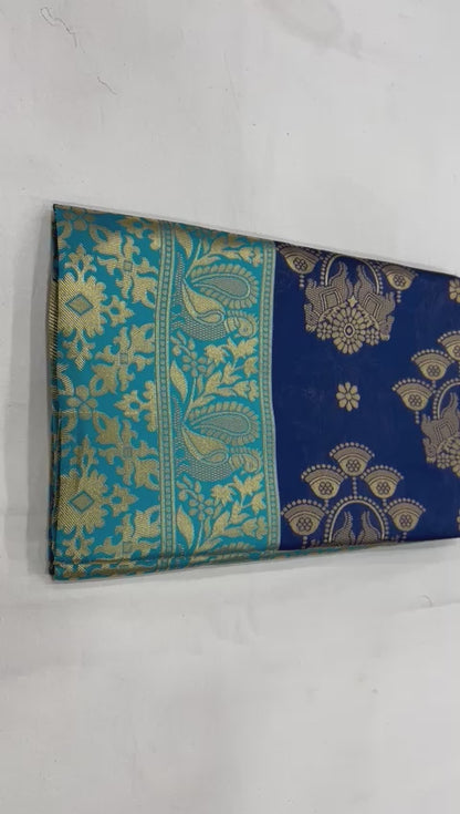 Timeless Beauty Lichi Silk Saree with Elegant Zari Border