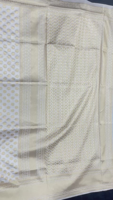 Rich Heritage Lichi Silk Saree with Exclusive Zari Weaving