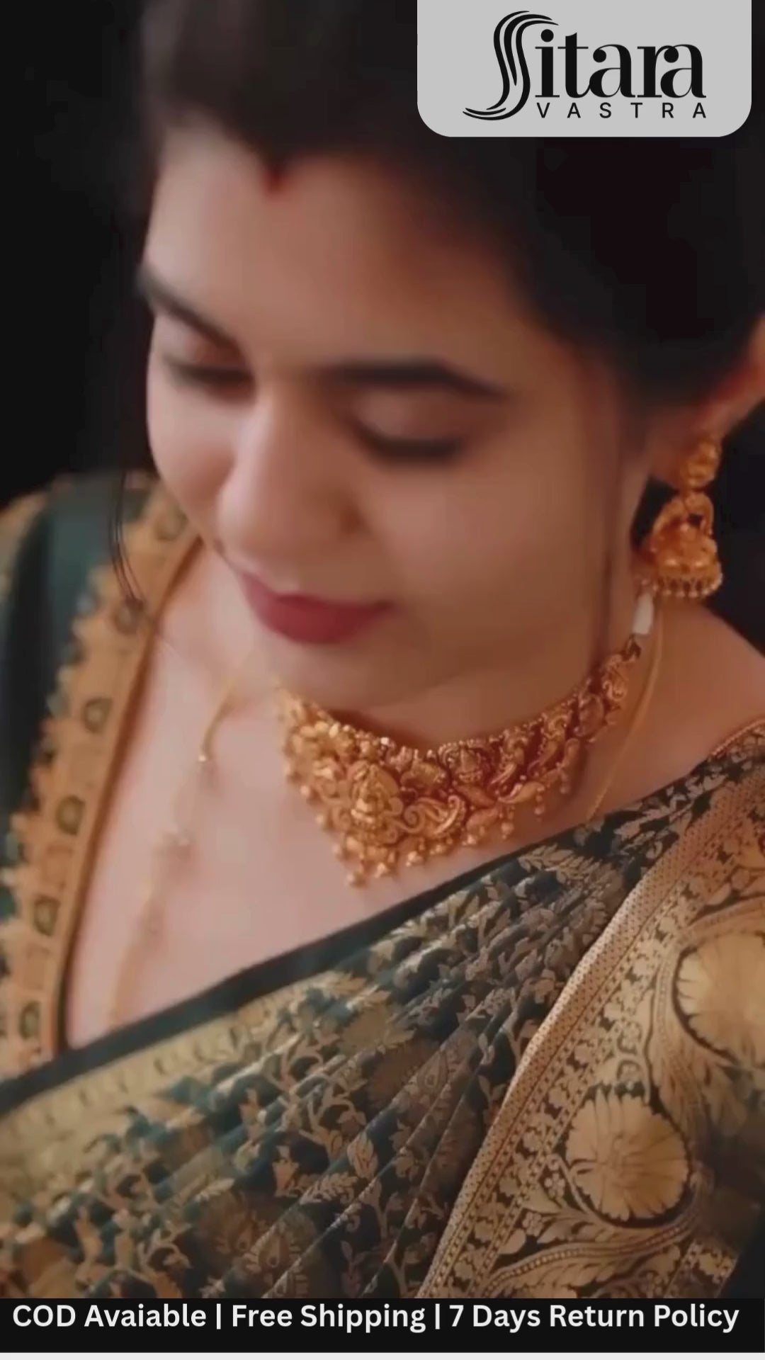 Adorning Dark Green Soft Lichi Silk Saree With Hypnotic Blouse Piece