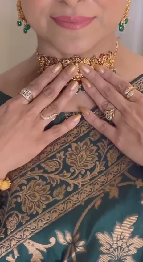 Exquisite Green Lichi Silk Saree with Blouse Peace