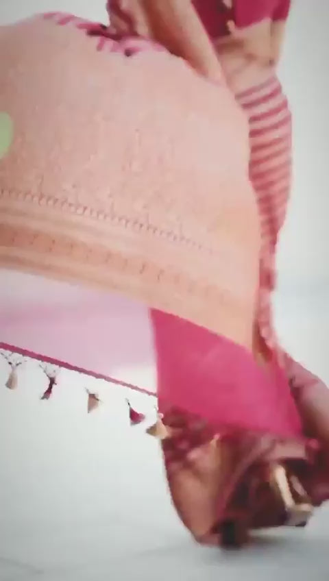 Mesmerizing Red Soft Silk Saree With Stylish Blouse Piece